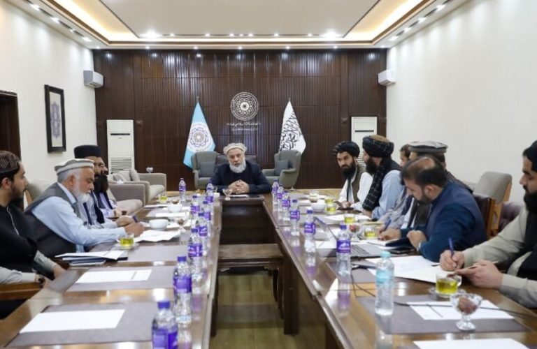 هیئت حکومت سرپرست برای گفت و گو به پاکستان می روند