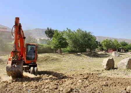 حکومت سرپرست در پروان ۱۷۵ پروژه زیرساختی راه‌اندازی کردند