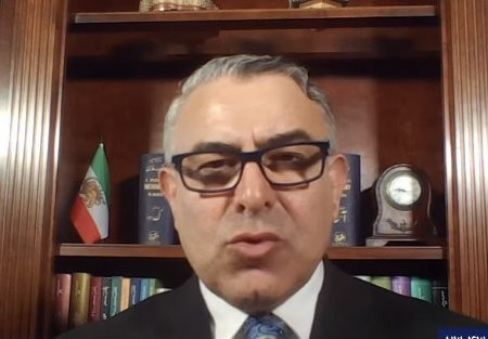 رونمایی از موشک فتاح ۲؛ تحلیل‌گر: جنگ فقط با یک موشک برده نمی‌شود
