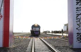 افزایش انتقالات از طریق خطوط آهن؛ بیش از ۹۵۰ هزار تُن کالا در ربع اول ۱۴۰۴ منتقل شد