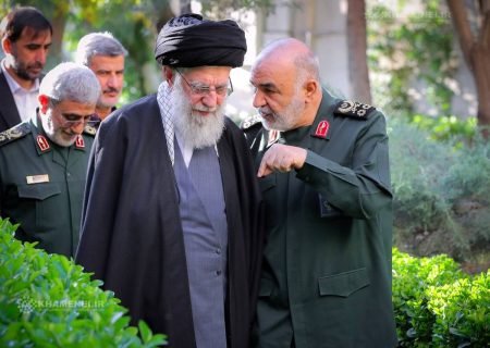هشدار رهبر ایران به طرف‌ های درگیر در منازعه اخیر: «ایران تسلیم‌ ناپذیر است»