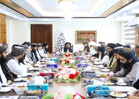 کمیسیون اقتصادی در مورد اخذ مالیات ثابت از شرکت‌ های زر شویی و پرداخت رویالتی معادن کرومایت تصمیم‌ گیری کرد