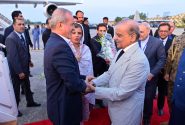 نخست‌ وزیر پاکستان از رئیس‌ جمهور ایران به‌گرمی استقبال کرد