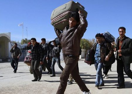 «اخراج با دستان خالی»؛ مهاجران افغان از ایران بازگردانده شدند، اموال و پول گروی‌ شان جا ماند