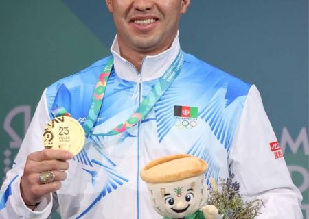 یوسف جهانگیر، قهرمان رقابت‌ های همبستگی کشورهای اسلامی شد؛ حامد کرزی تبریک گفت