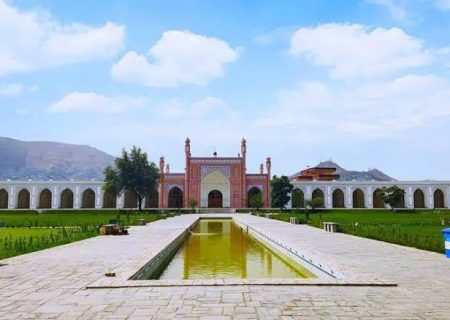 آغاز مجدد برگزاری نمازهای جماعت در مسجد جامع عیدگاه کابل