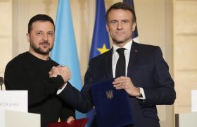 اوکراین و فرانسه توافق تاریخی همکاری دفاعی امضا کردند؛ خرید ۱۰۰ جنگنده رافال تا سال ۲۰۳۵