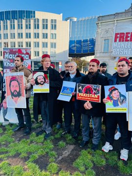 تظاهرات جنبش پشتون تحفظ در برابر پارلمان اروپا؛ اعتراض به عملیات نظامی، حملات پهپادی و اخراج اجباری مهاجران افغان