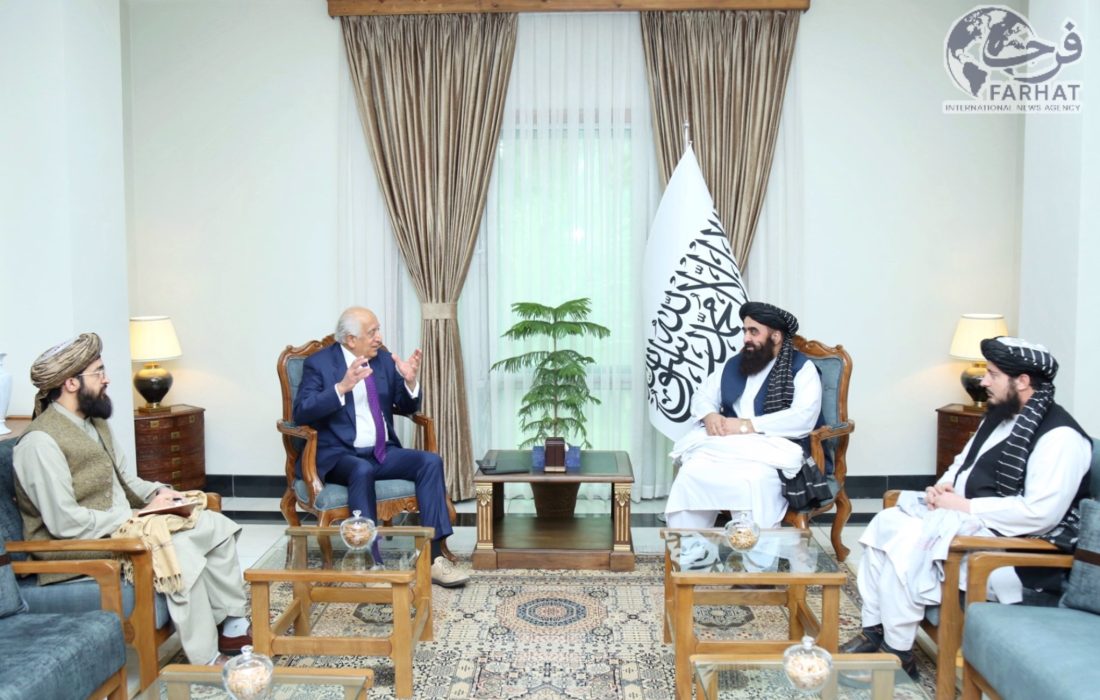 زلمی خلیل‌ زاد در دیدار با امیرخان متقی: فصل نوینی از تعامل افغانستان و آمریکا آغاز شده است