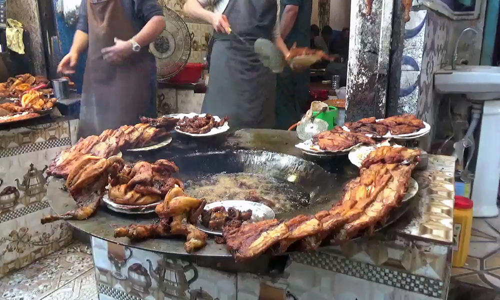 بازار ماهی‌ پزان کابل در روزهای سرد زمستان؛ از تفریح تا چالش ‌های اقتصادی و خودکفایی