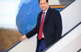 و‎رود وزیر خارجه آمریکا به مونیخ برای شرکت در کنفرانس امنیتی