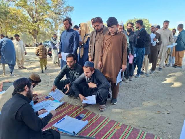 وضعیت مهاجران افغان در گذرگاه تورخم؛ تأکید دولت بر امکانات کافی برای بازگشت
