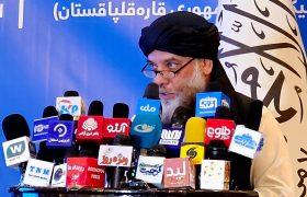 نشست مشترک افغانستان و جمهوری قره‌قالپاقستان (ازبکستان) برگزار شد. در این نشست، بر گسترش همکاری‌های اقتصادی، تجارتی و سرمایه‌گذاری میان دو طرف تأکید گردید و ۱۳ تفاهم‌نامه به امضا رسید. به باور آگاهان اقتصادی، این تفاهم‌نامه‌ها می‌تواند گامی مهم در راستای تقویت روابط اقتصادی، تجارتی و ترانزیتی میان دو طرف محسوب شود.